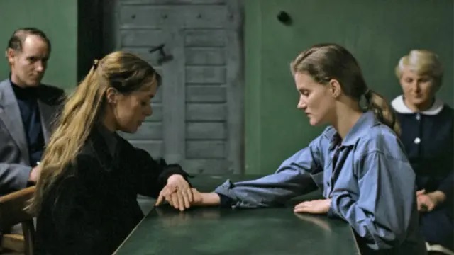 LAS HERMANAS ALEMANAS (Die Bleierne Zeit) 