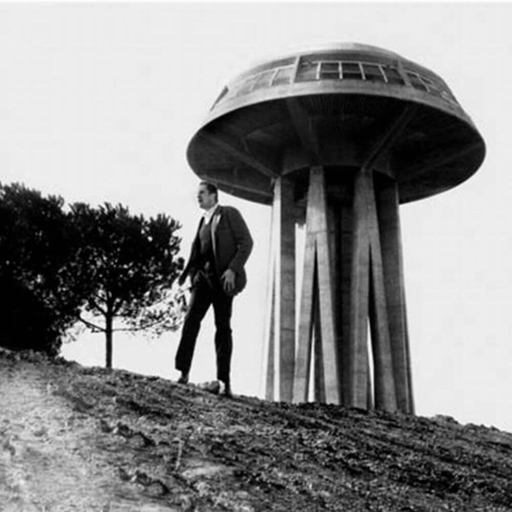 El último hombre sobre la Tierra  